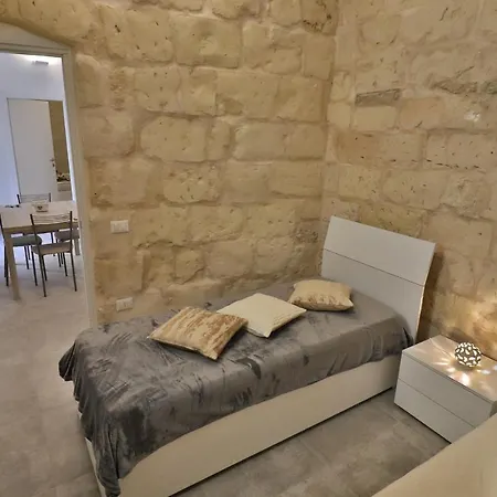 Dimora Storica Rebecca A * Otranto